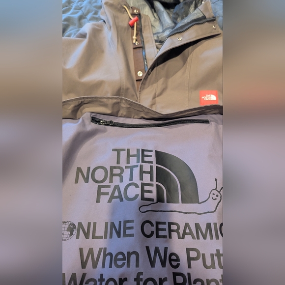 The North Face x Online Ceramics anorak rain jacket - Picture 4 of 5